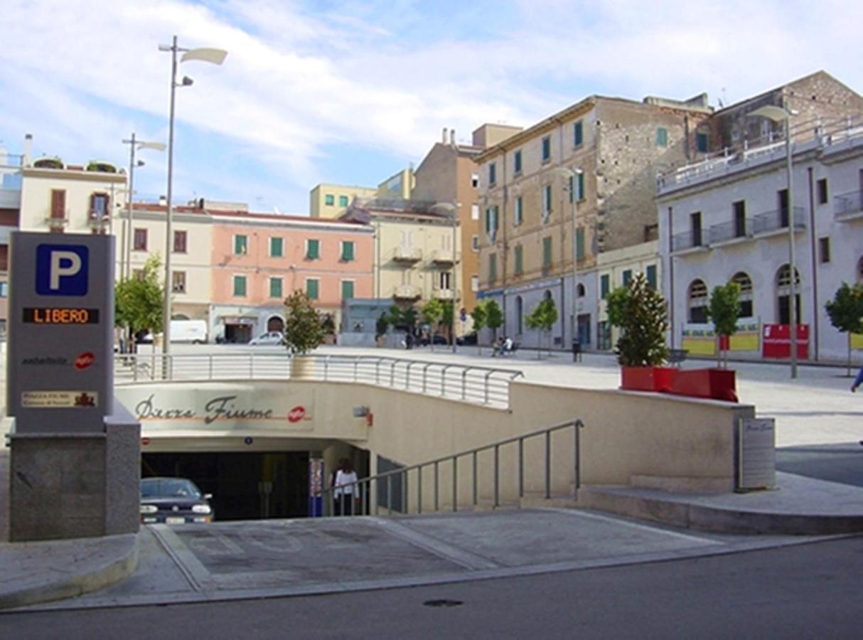 B&B Le Finestre Su Via Cavour Sassari Zewnętrze zdjęcie