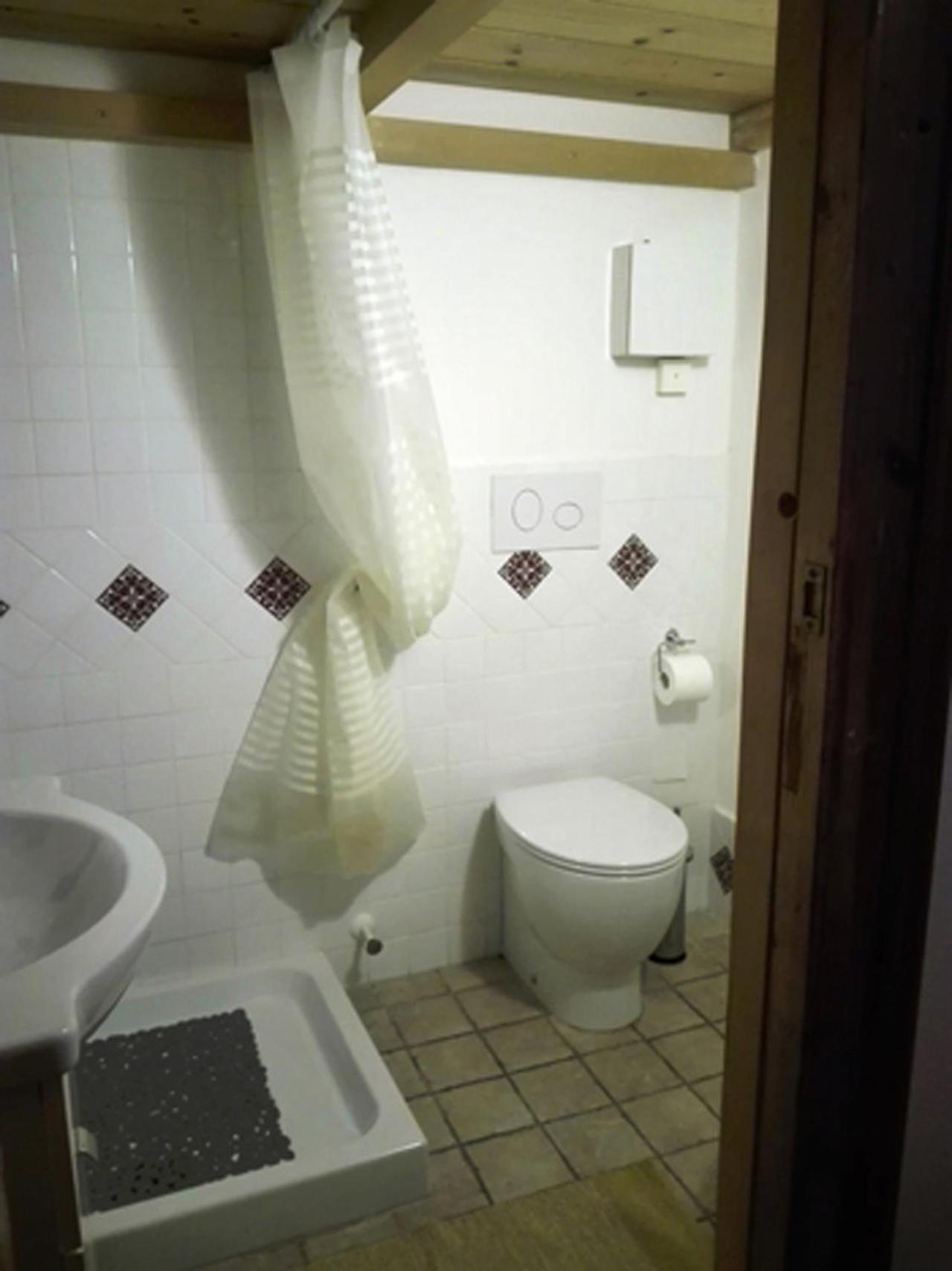 B&B Le Finestre Su Via Cavour Sassari Pokój zdjęcie