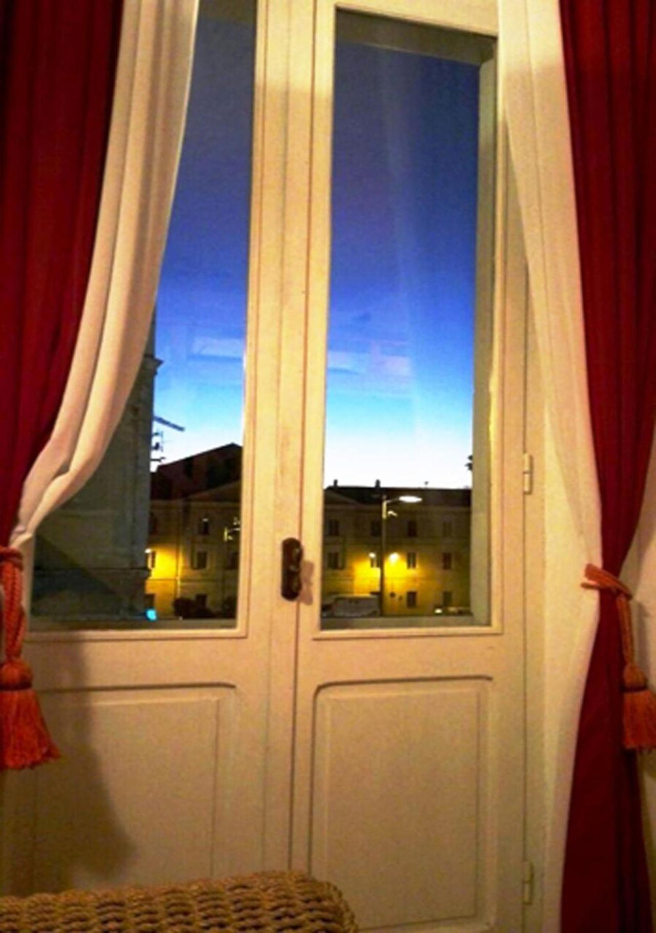 B&B Le Finestre Su Via Cavour Sassari Pokój zdjęcie