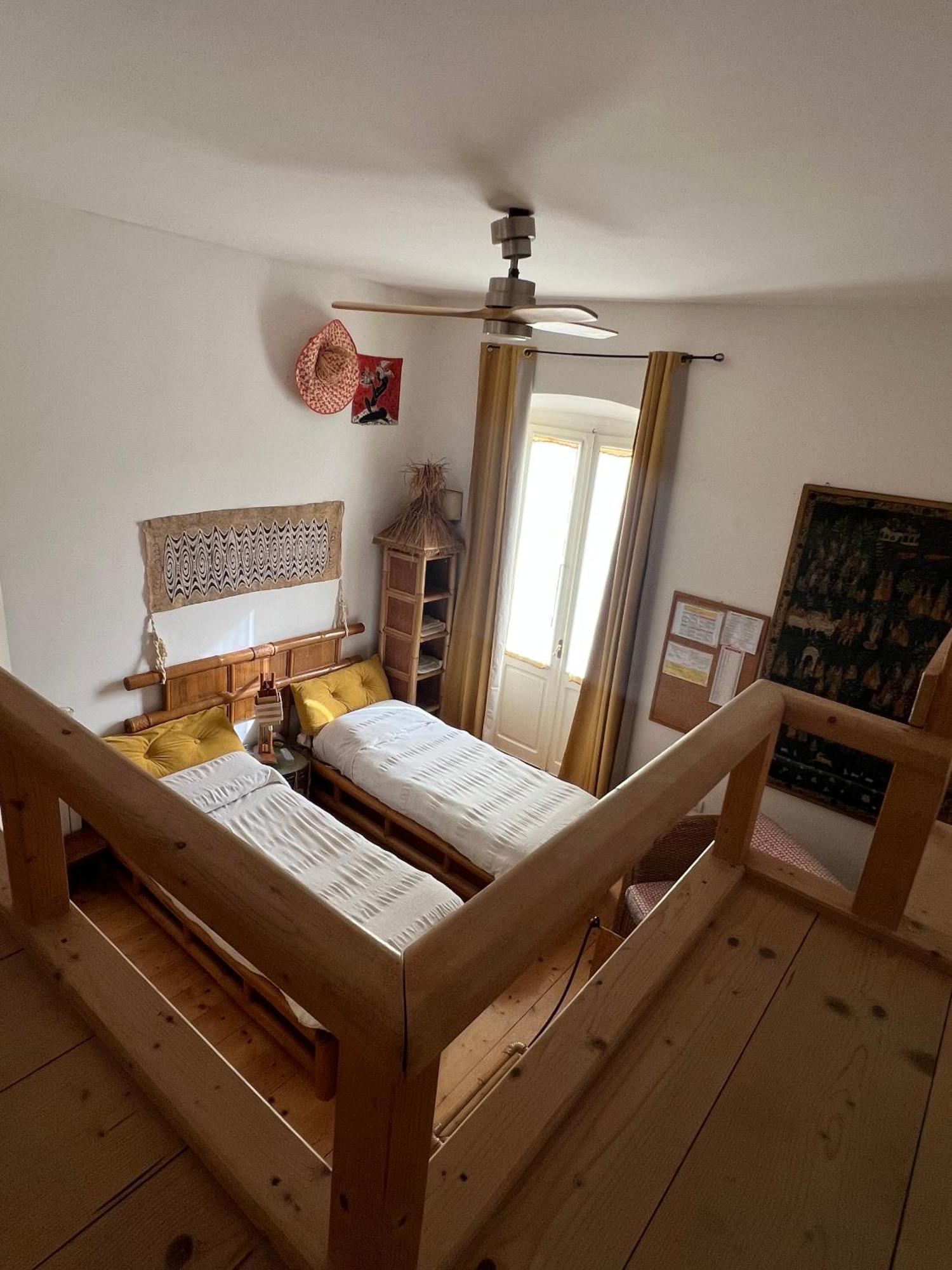 B&B Le Finestre Su Via Cavour Sassari Pokój zdjęcie